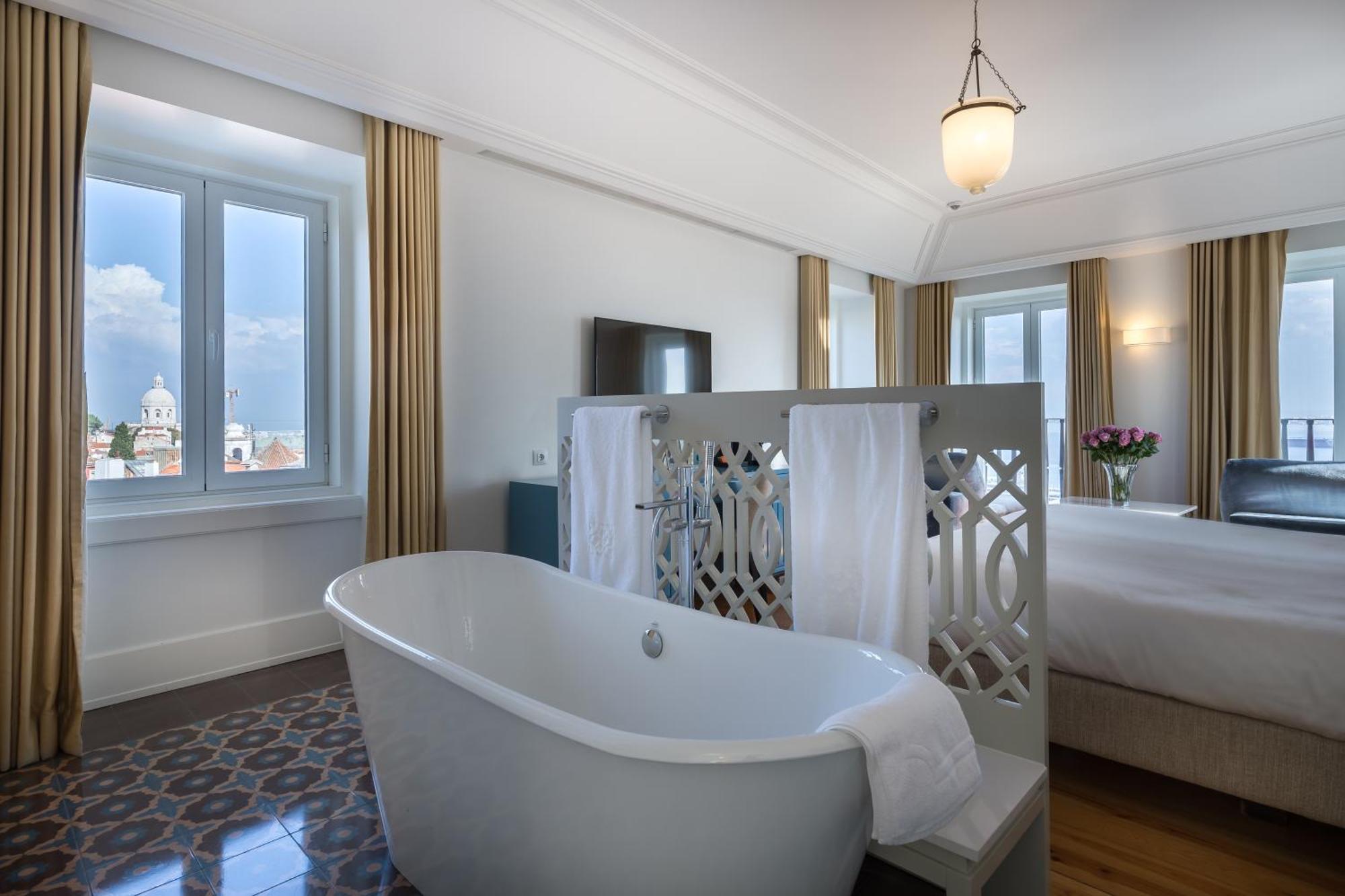 Junior Deluxe Suite Panoramic View,1215845563:JPEG