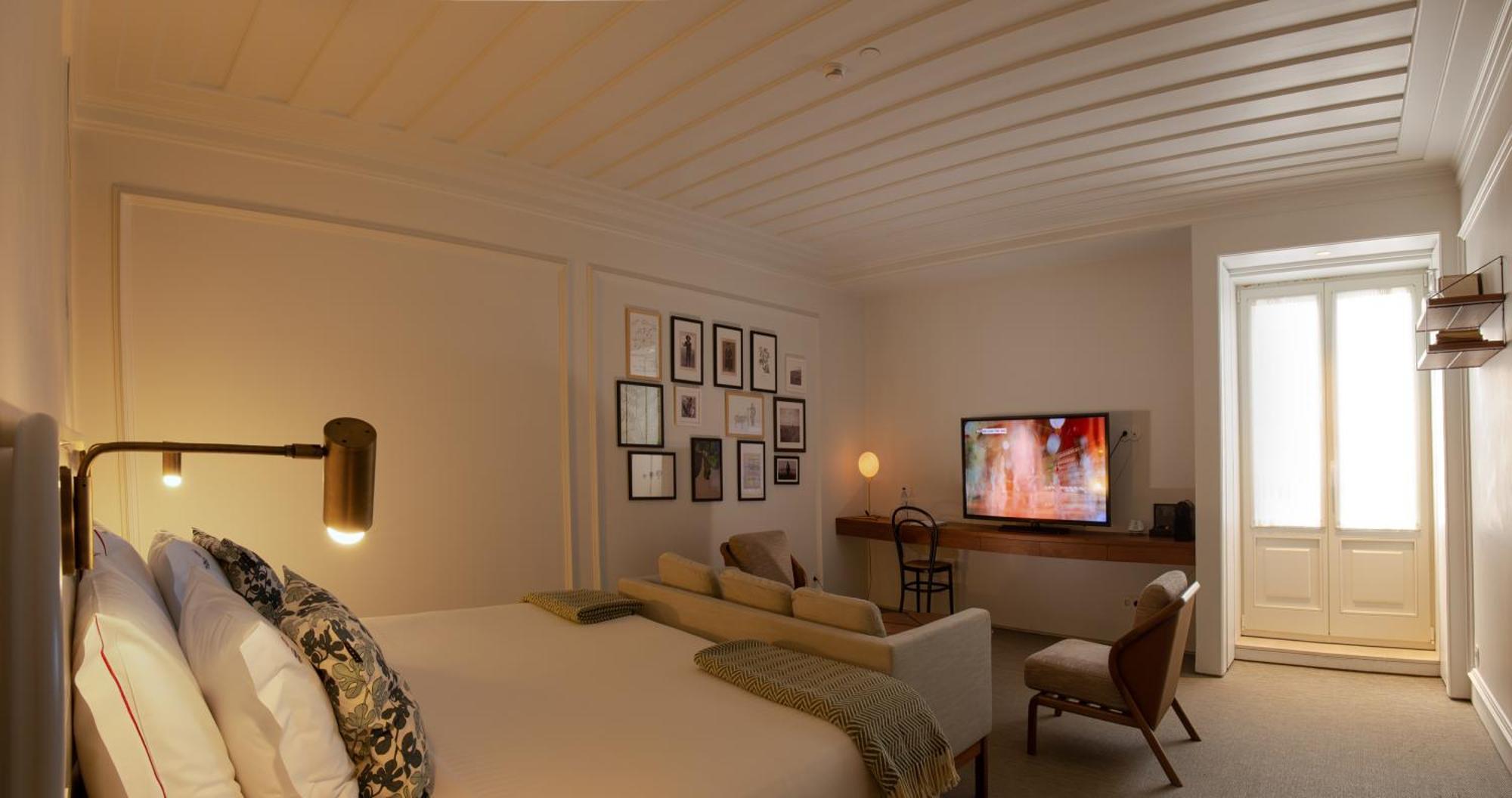 Unique Room