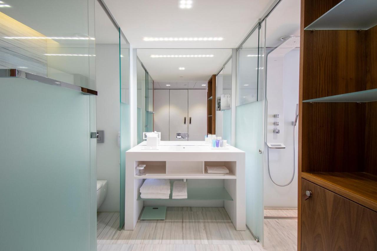 Deluxe Double Room with Extra Bed (2 Adults + 1 child up to 12 years old),1349184125:JPEG