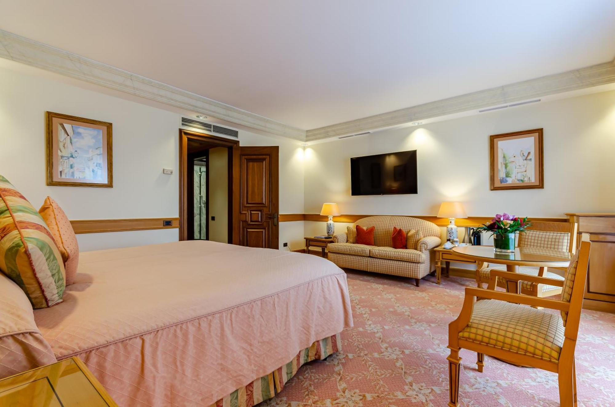 Palace Superior Room