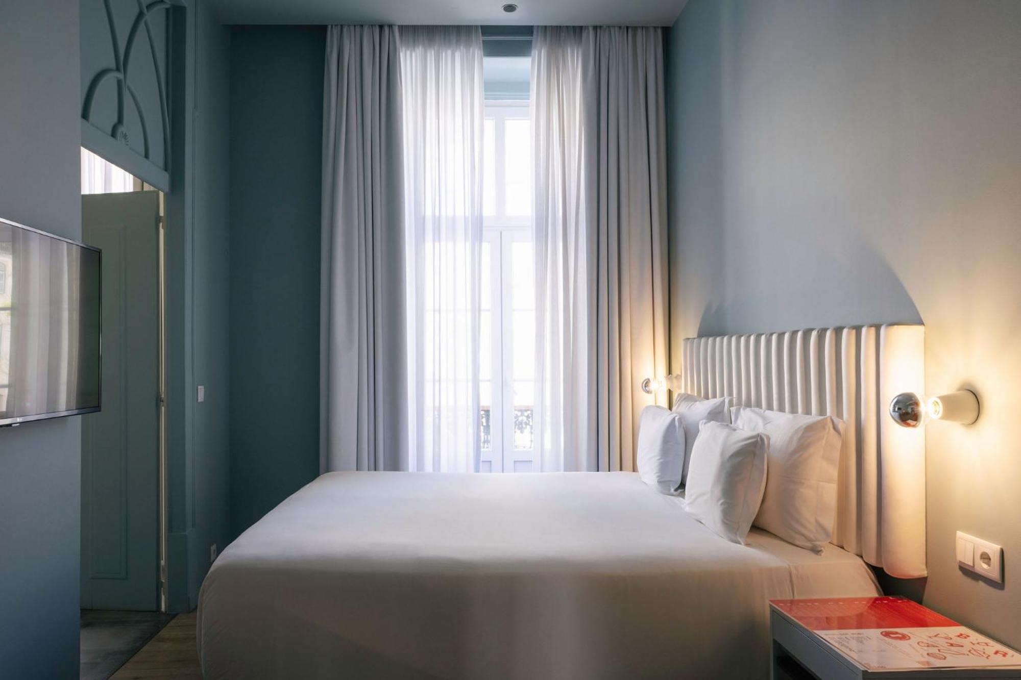 Superior Room with City View