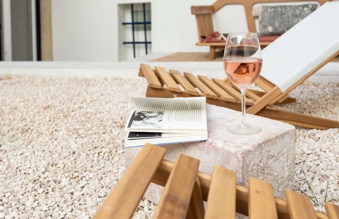 Archi-Pelago Alfama Design Suites Guesthouse-1