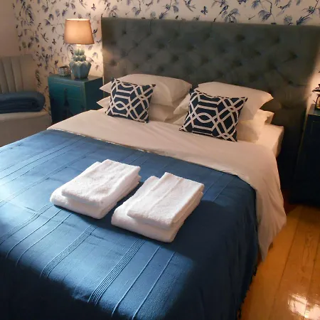 Lisbon Garden Boutique Guest House-2